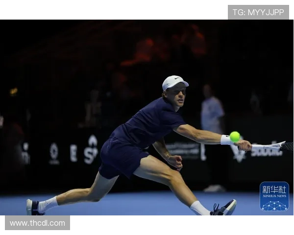 网球界风云再起 大满贯赛季激烈角逐明星选手奋力争夺桂冠 网球界风云再起 大满贯赛季激烈角逐明星选手奋力争夺桂冠