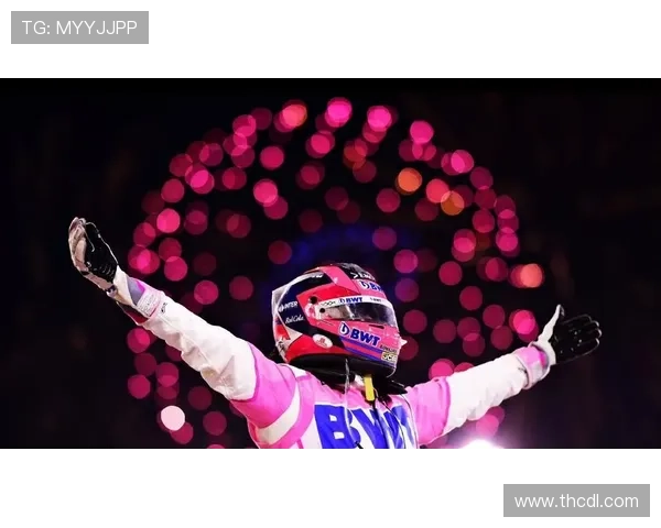 F1赛事最新动态梅赛德斯车队表现强劲小红牛队面临挑战 F1赛事最新动态梅赛德斯车队表现强劲小红牛队面临挑战