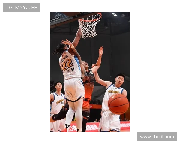 职业篮球联盟最新赛况强队争锋格局生变焦点大战引发球迷热议不断